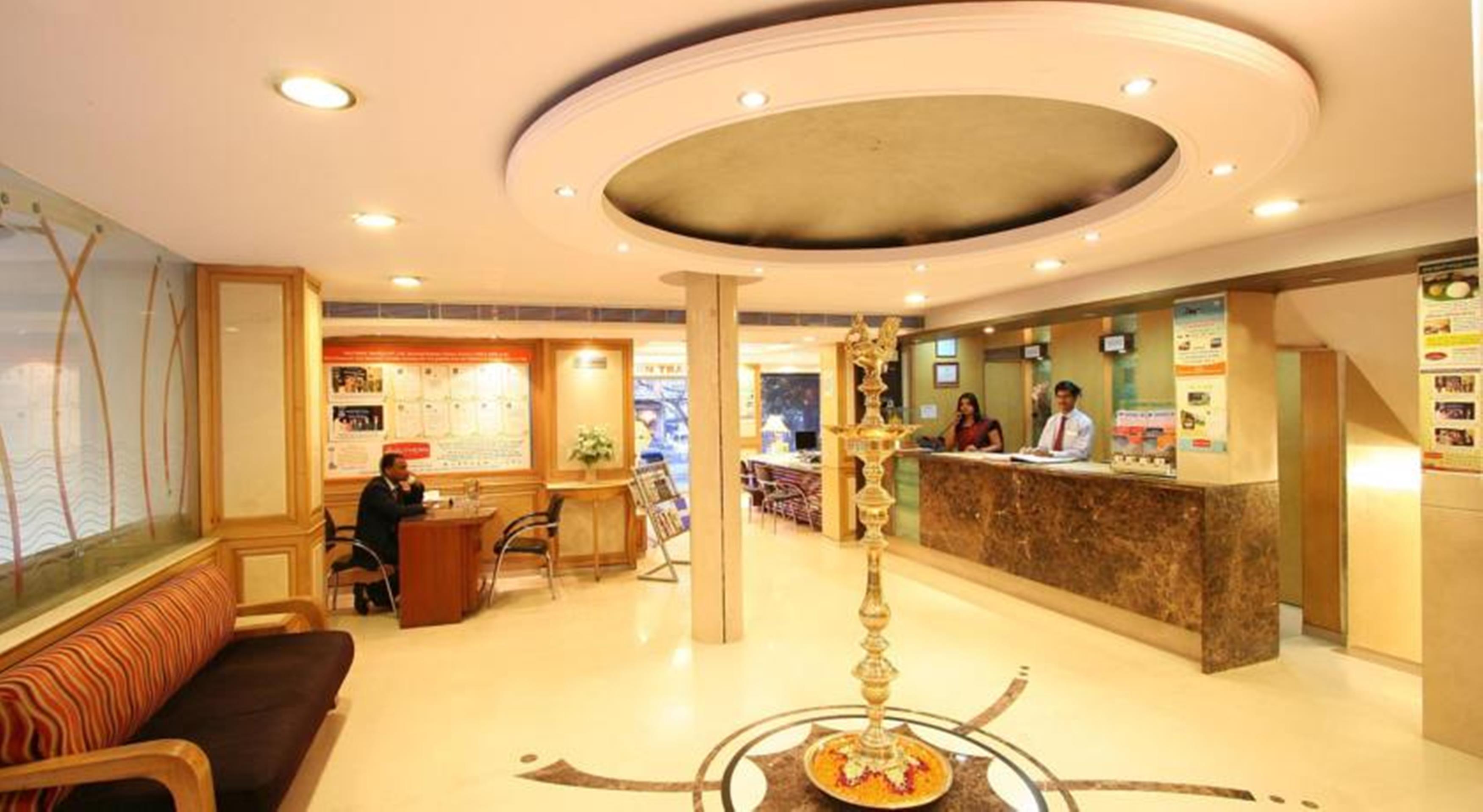 Hotel Southern Дели Экстерьер фото