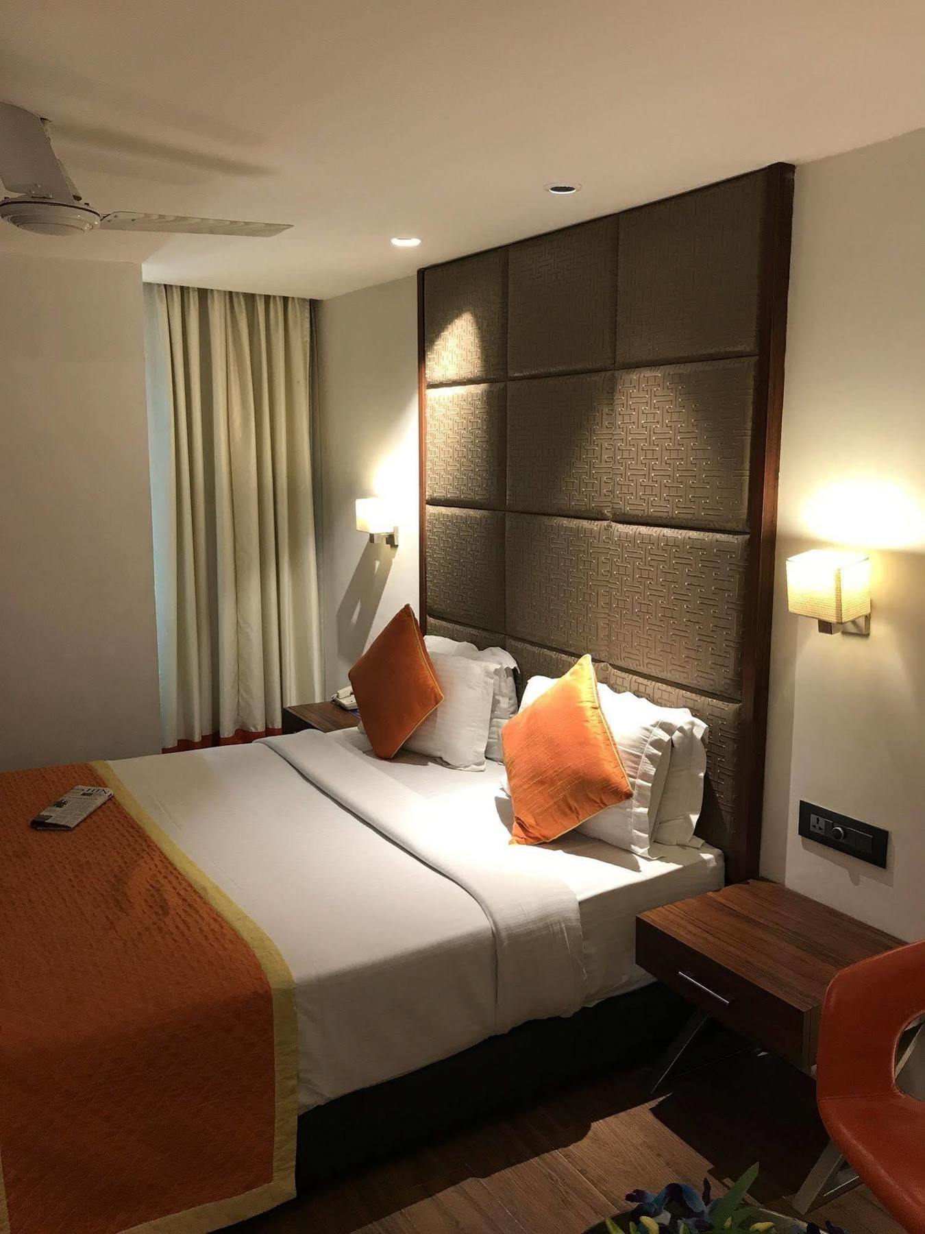 Hotel Southern Дели Экстерьер фото